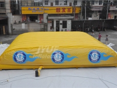 Extreme Sports Inflatable Foam Pit Jumping Rescue Air Bag Jump Air Cushion