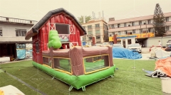 Commercial Outdoor Cow House Inflatable Jumping Castle With Slide For Kids